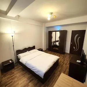 Апартаменты Warm Place In Old Town